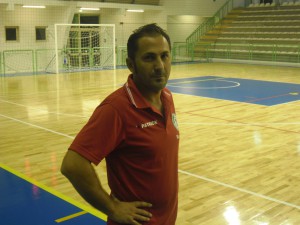 L'allenatore dell'Under 21 del Città di Villafranca Gianluca Piscardi