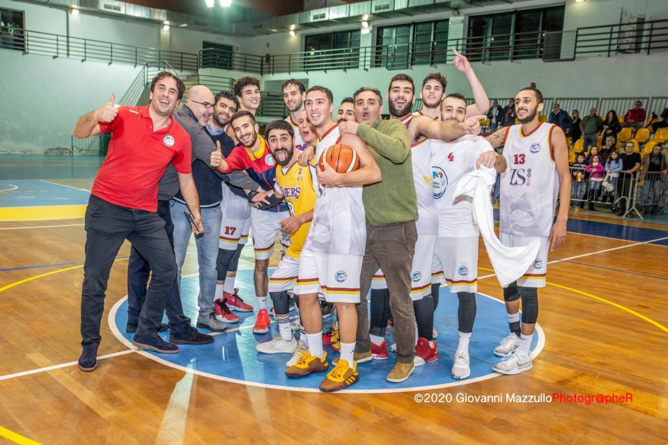 BSM Festeggia il successo sulla capolista Alfa (Foto Giovanni Mazzullo)