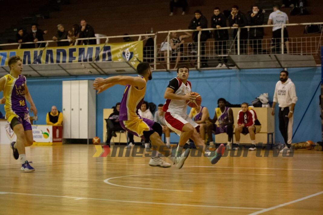 Castanea Basket Messina