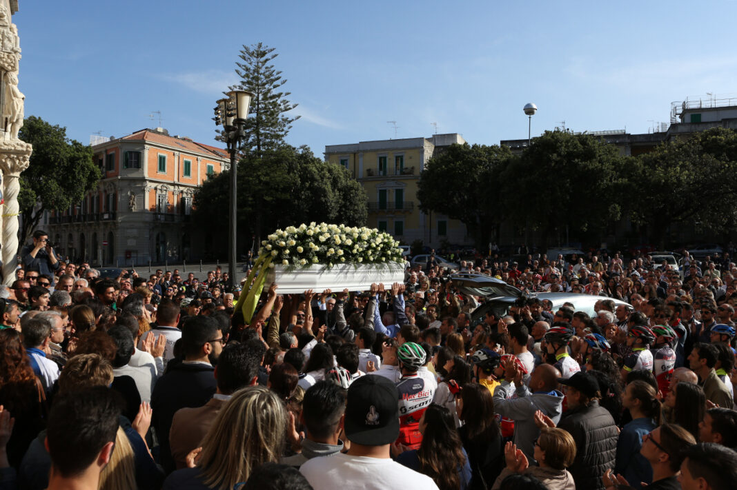 Il saluto a Rosario Costa