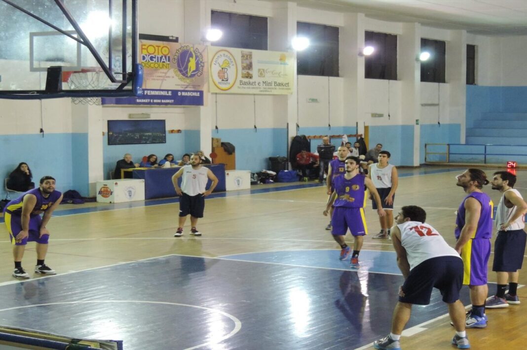 Castanea Basket Messina