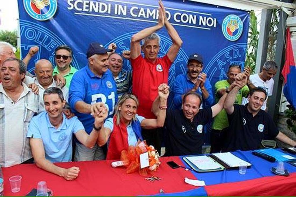 L'entusiasmo alla presentazione dello staff tecnico dell'Effe Volley