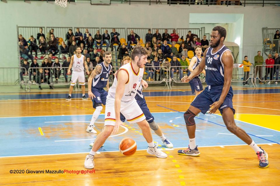 Warden in fase di attacco (foto Giovanni Mazzullo)