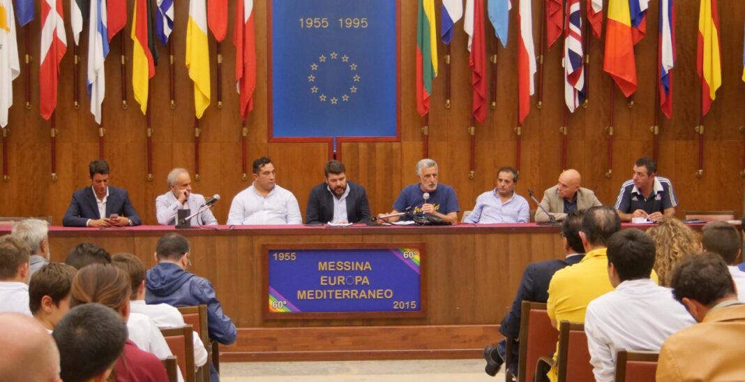 Un momento della conferenza stampa (scatto di Vincenzo Mauro Nicita)