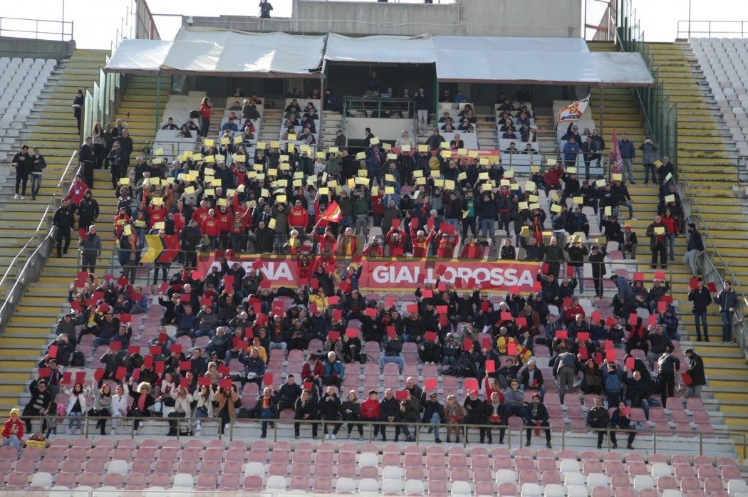 Tribuna