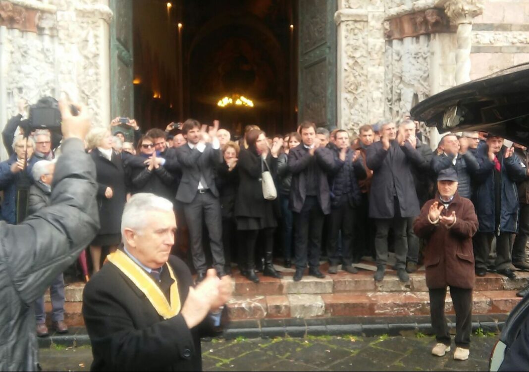 funerale Mino Licordari (1)