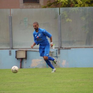 Pettinato in azione con la maglia del Siracusa