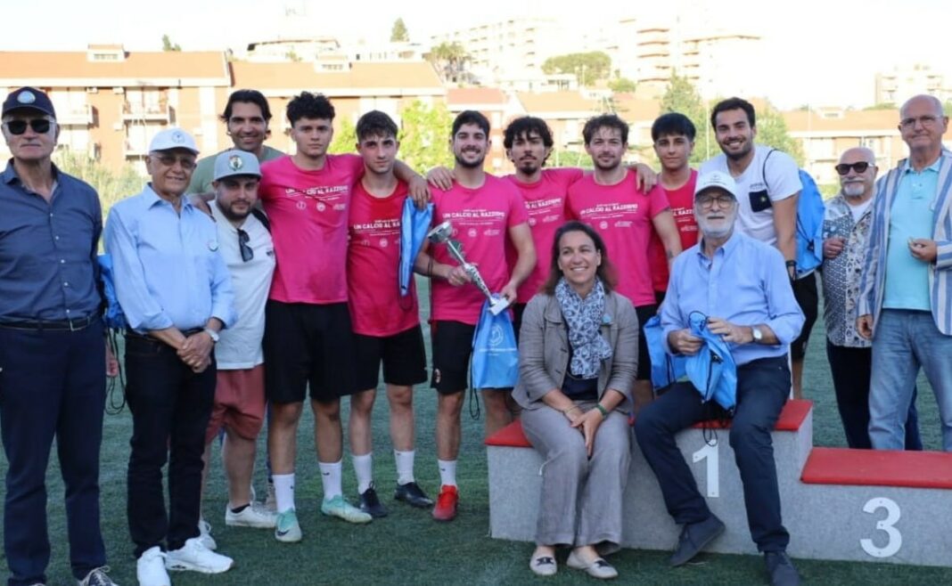 Un calcio al razzismo