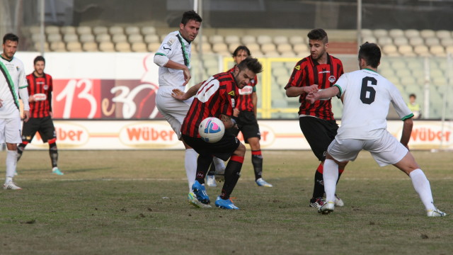 Il Teramo si aggiudica il big-match ed è campione d’inverno. Sul podio Foggia e Casertana