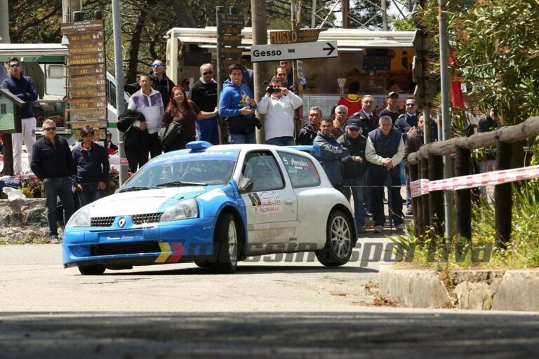 Salvatore e Claudia Armaleo trionfano al Messina Rally Day