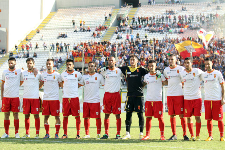 A Messina e Cosenza manca solo il gol: il big-match termina a reti bianche come sei mesi fa