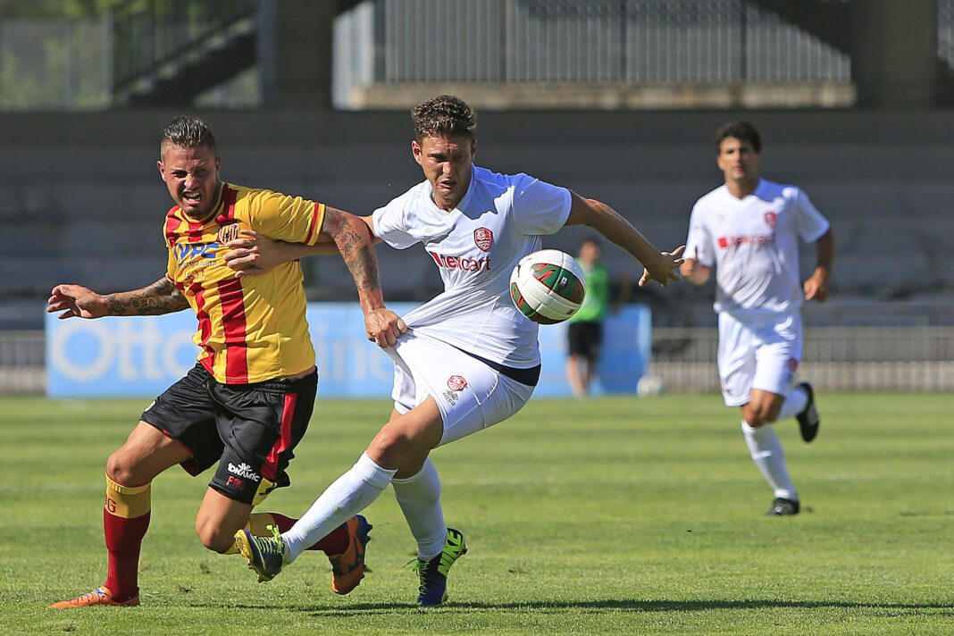 BENEVENTO, ITALIA - 2014 Aug 10 : STAGIONE 2014/15 - TIM Cup - Stadio Ciro Vigorito - Benevento vs Correggese 2-0 . (Photo © Mario Taddeo)