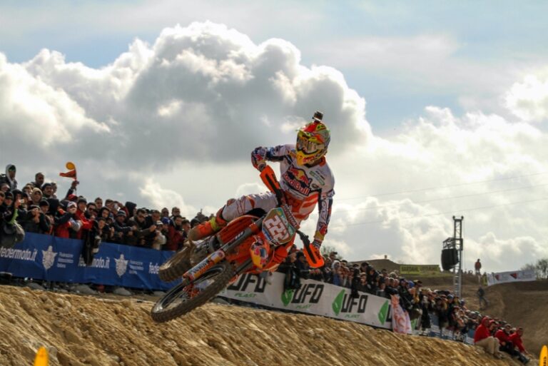 Motocross – Internazionali d’Italia, Cairoli delizia i tifosi siciliani (FOTO)