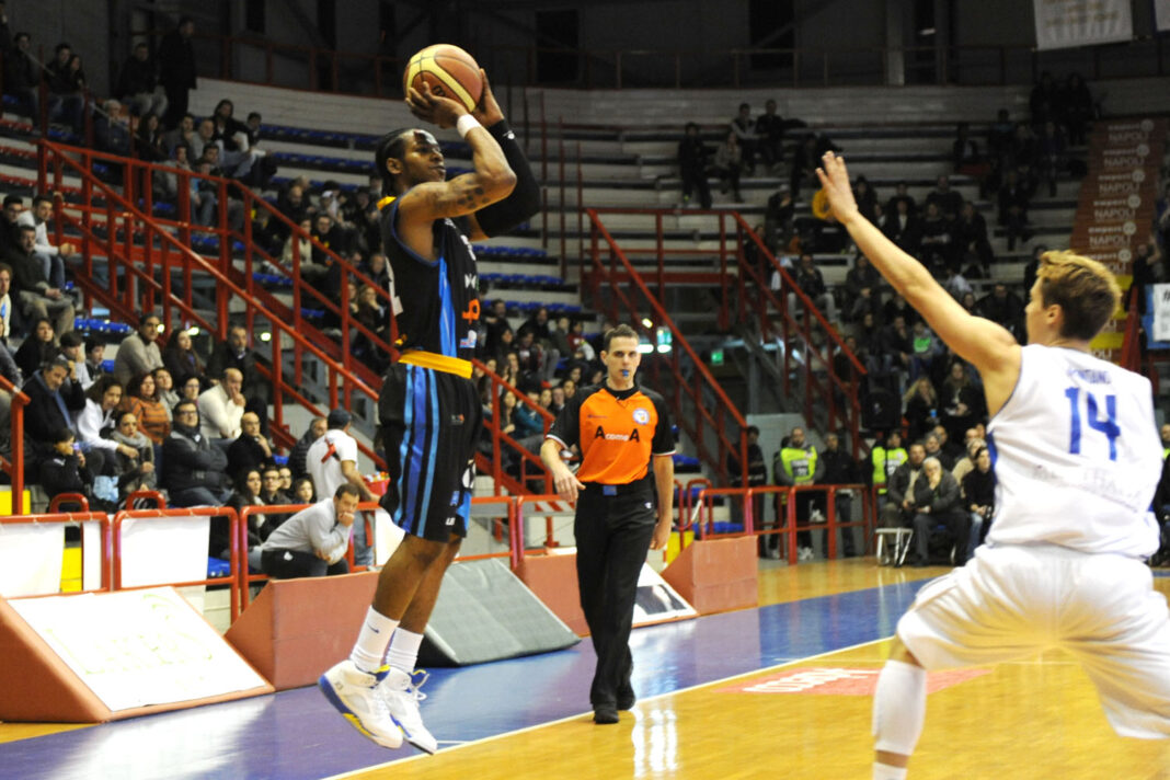 Expert Napoli vs Upea Capo D'Orlando, ventiquattresima giornata, LNP Gold, Mays