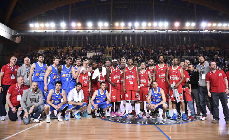 All Star Game: vince la selezione Beretta. Festa di sport davanti a 4 mila persone. In grande spolvero il trio Young, Soragna e Archie