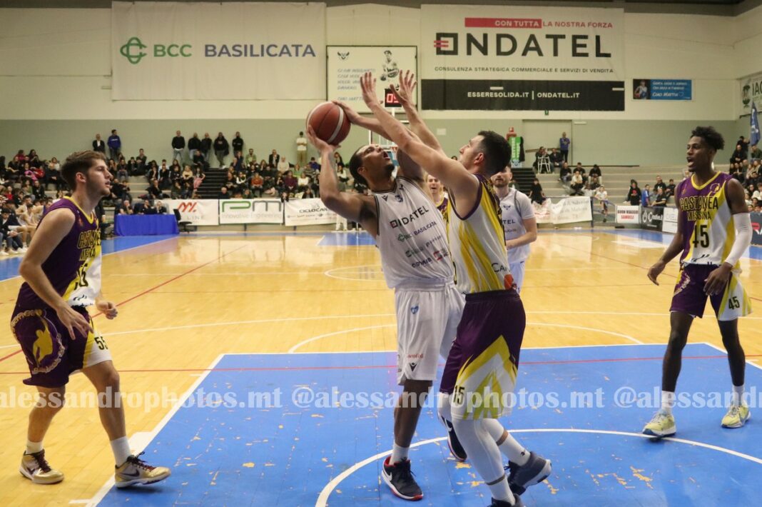 Castanea Basket Messina