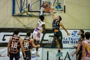 Castanea Basket Messina